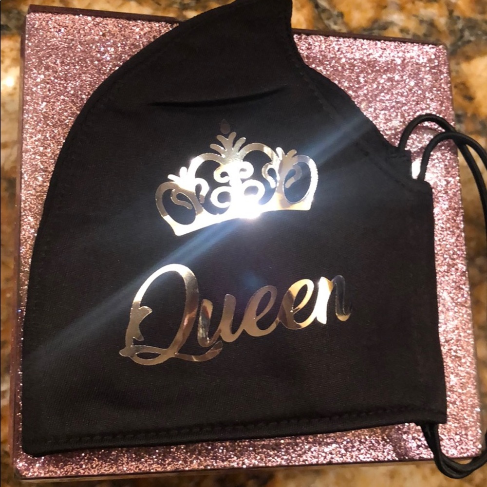 Queen Shiny Silver Black Face Mask - Beautiful
